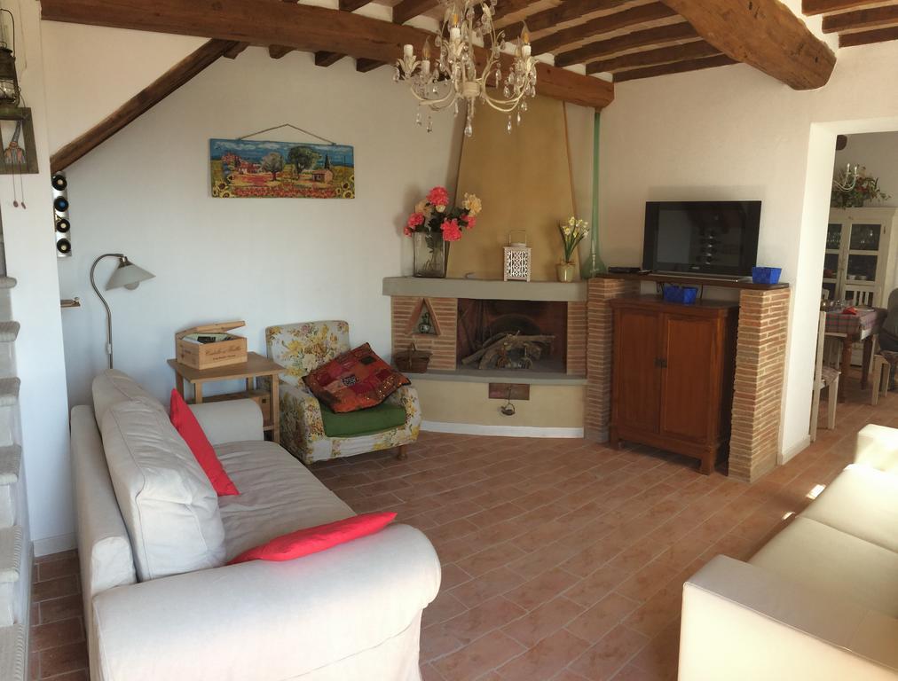 Penzion La Casina Delle Rondini Corsanico-Bargecchia Exteriér fotografie