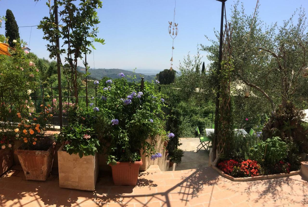 Penzion La Casina Delle Rondini Corsanico-Bargecchia Exteriér fotografie
